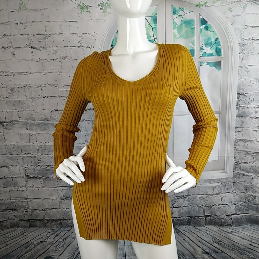 NWT Ambiance apparel woman's Shirt M